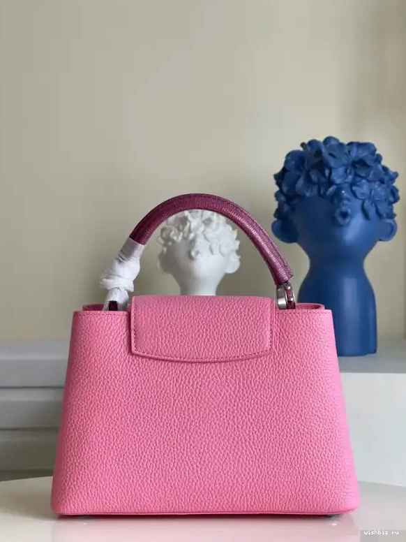 WIS CAPUCINES BB VUITTON LOUIS 0421